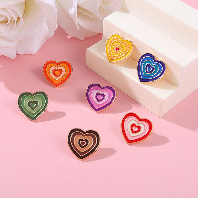 Design Sense Rainbow Love Lapel Brooch Ring Enamel Pin Backpack Badge Collection Gift for Friends