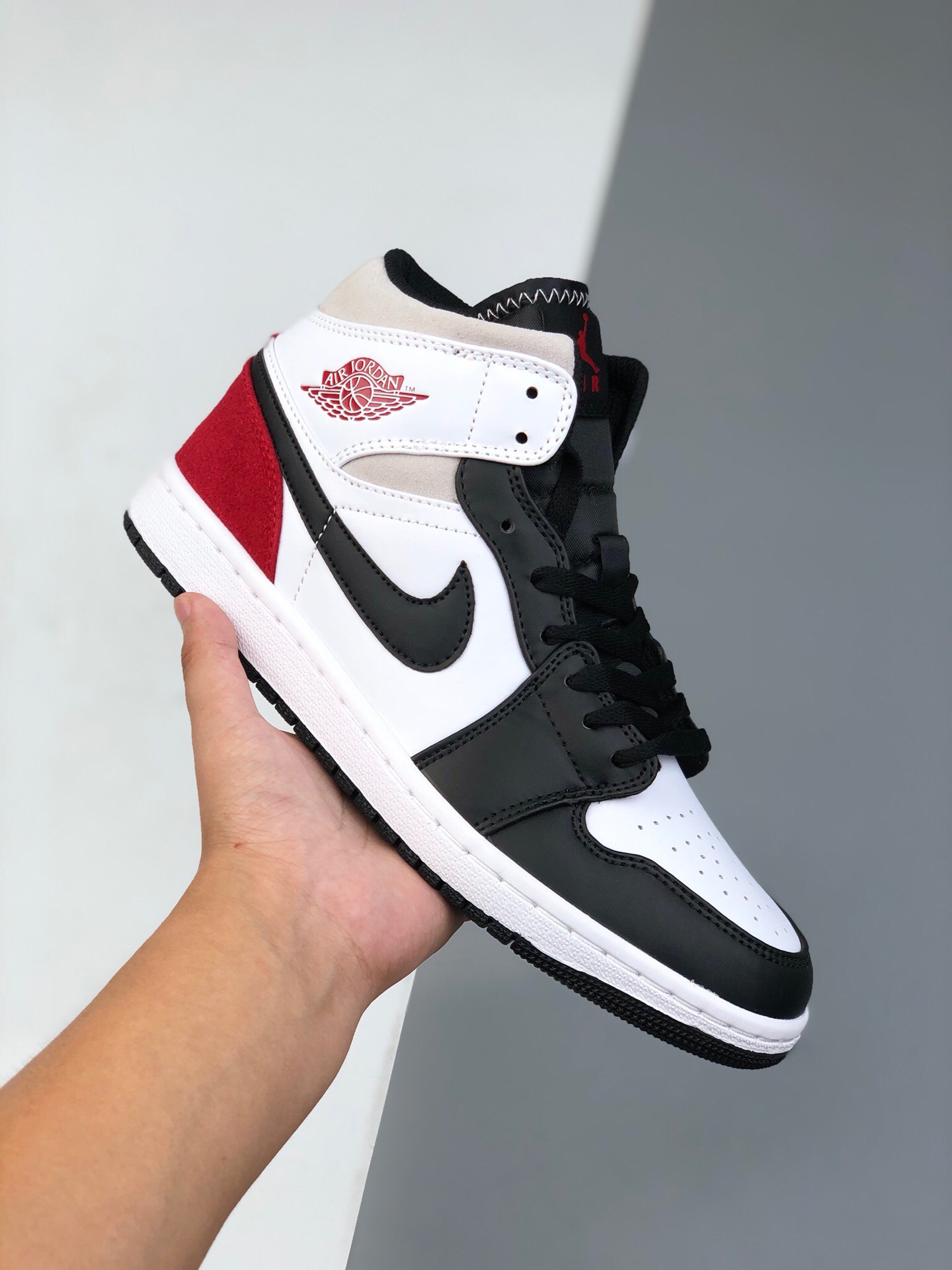 jordan 1 mid union black toe release date