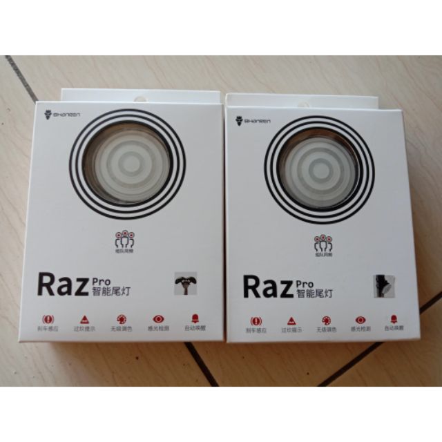 raz pro smart tail light