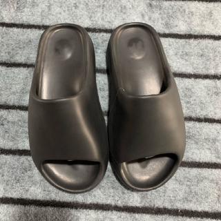 ultraboost slipper