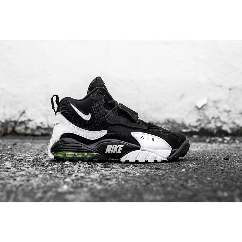 air max speed turf black white