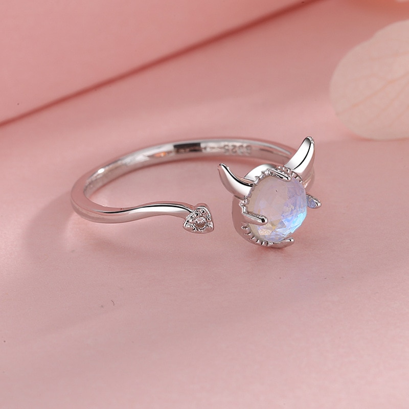 Moonstone Demon Ring For Girls Elegant Fashion Jewelry Gift_voghion.com