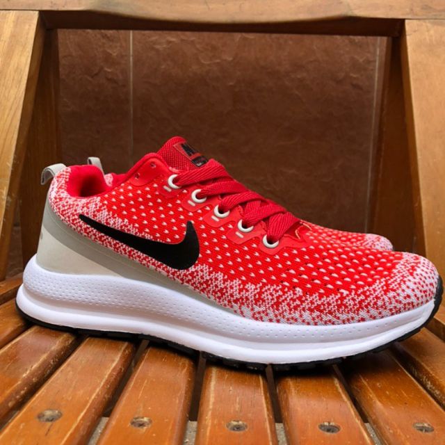 nike vomero 41