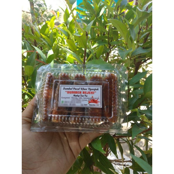 Nganjuk specialty pecel sauce