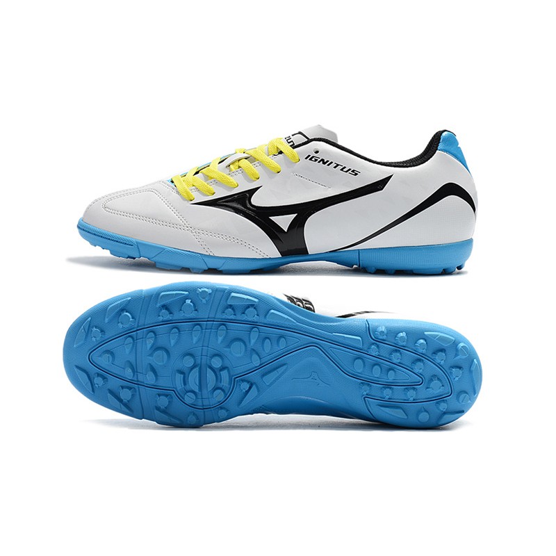 mizuno compete turf
