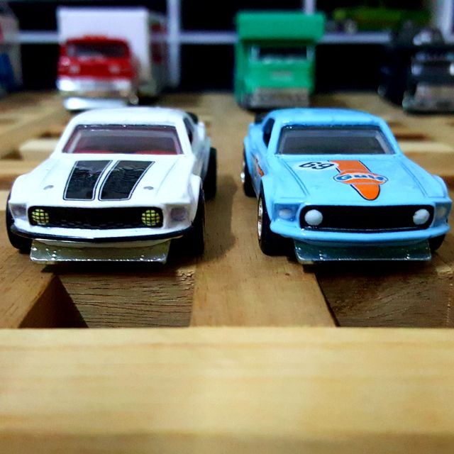 hot wheels mustang boss 302 rlc