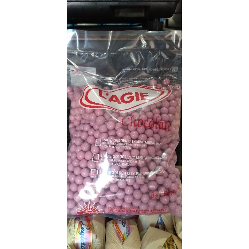 Chocolate Lagie pink biscuits