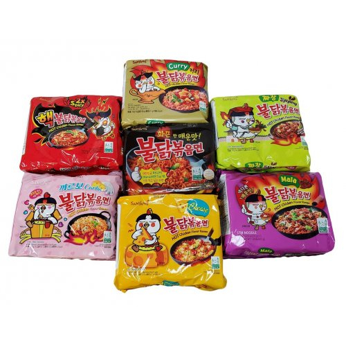 SAMYANG HITAM Buldak RAMEN STEW BLUDAK EXTRA HOT RAMEN CHEESE CHICK RAMEN CUP BLACK 145GR