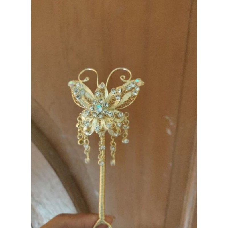 PUTIH Silver Butterfly Pendant (White)