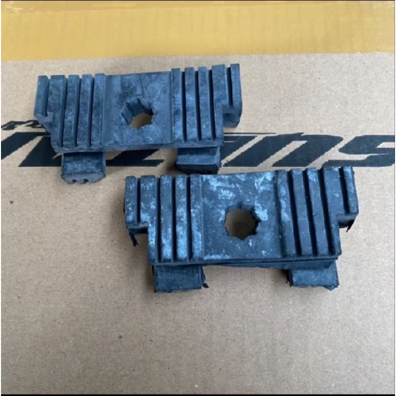 Front and rear tank rubber for cb and gl100