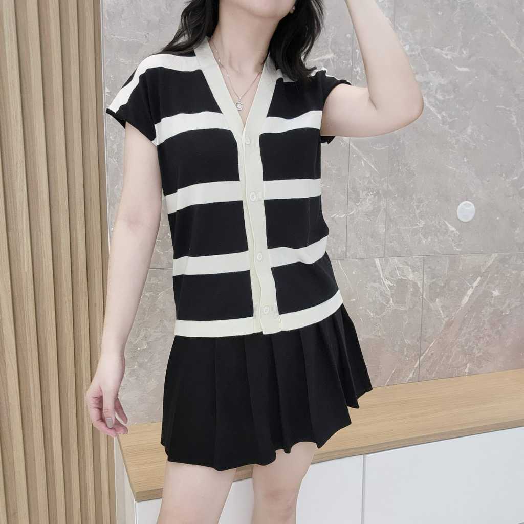 Aera Stripe Korean Button Knit Top | Korean Style Women's Knitted Top with Striped Button Motif, Latest 2024, Success in Bica Haru Dress Lisai Maudy