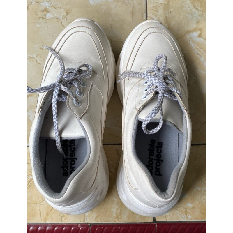 Preloved adorable projects Concert Shoes sneakers white