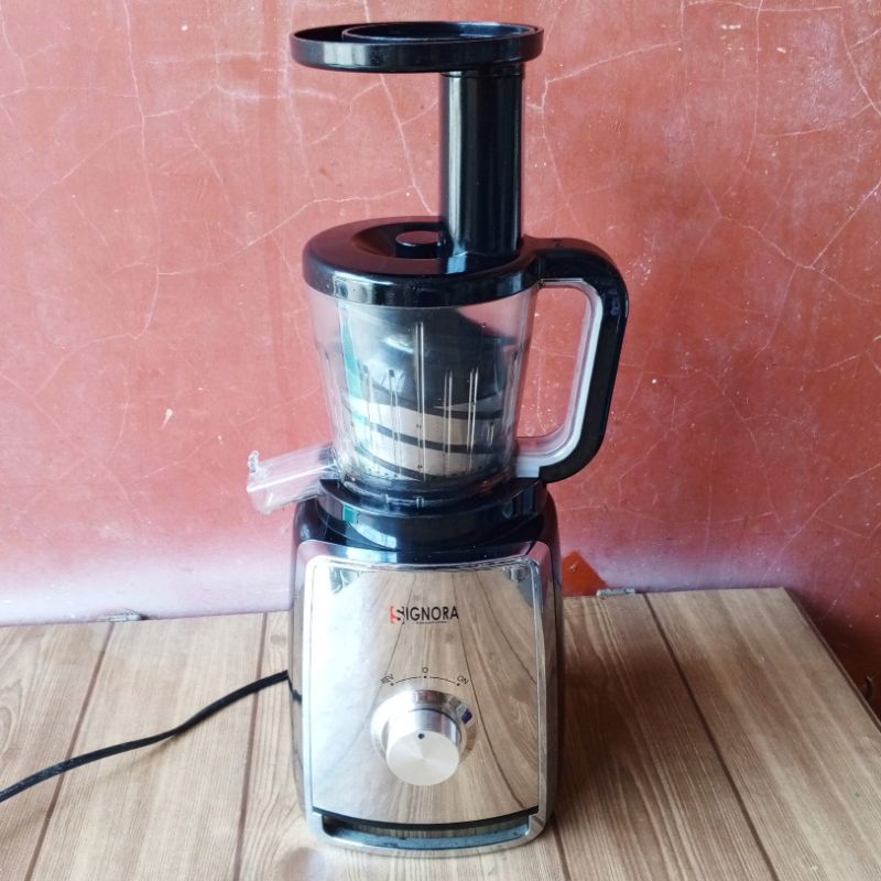 Signora original Brand mini Slow juicer