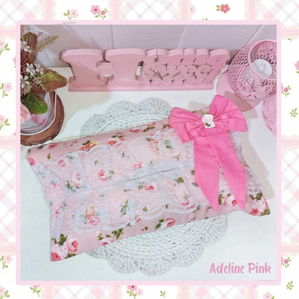 READY Aesthetic Tissue Holder / Shabby Shabbychic Tissue Cover Vintage Flowers Cheap / Minimalist Abstract Tissue Cover Cheap