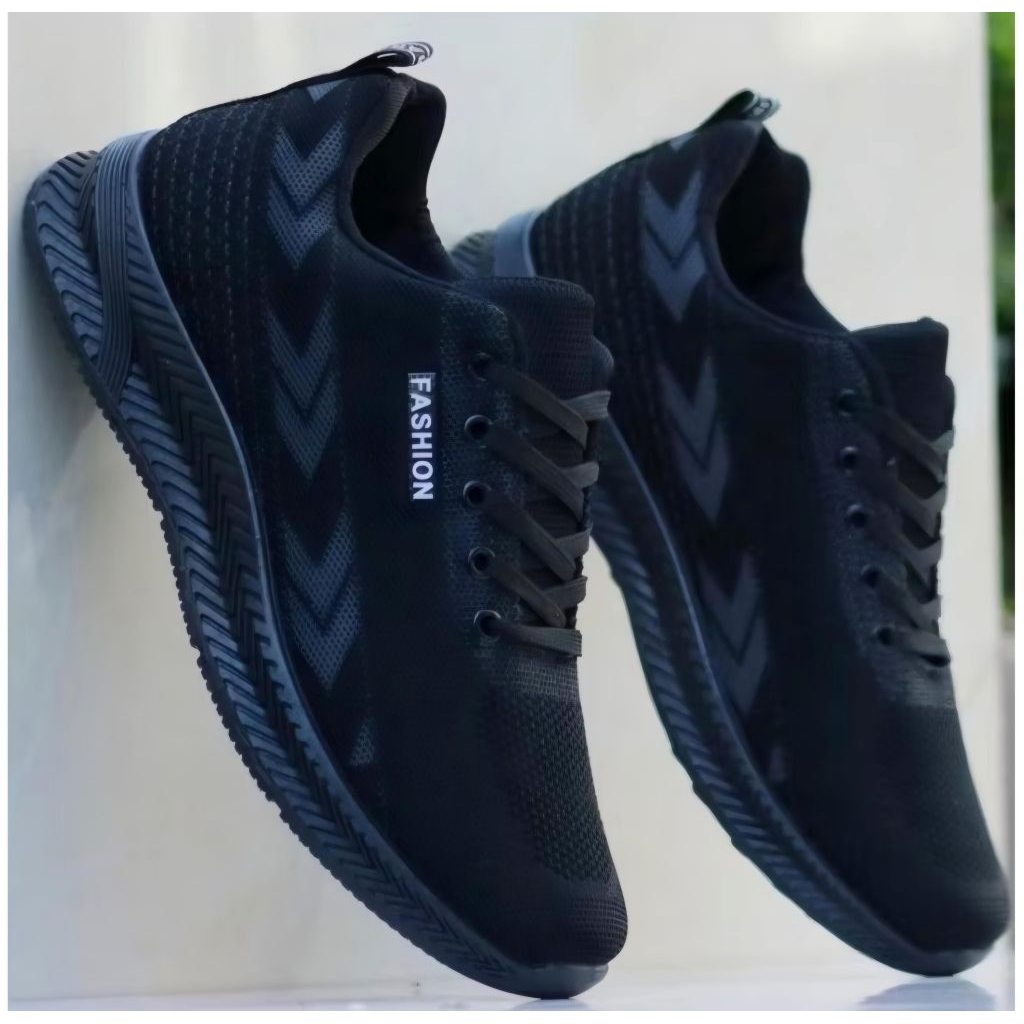Latest Sneakers, Men's and Women's Fashion Arrow Shoes, Plain Black and Grey