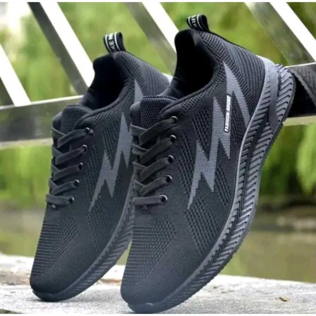 NEWEST MEN'S SNEAKERS FULL BLACK GUNTUR MOTIF SHOES READY SIZE (38-43)