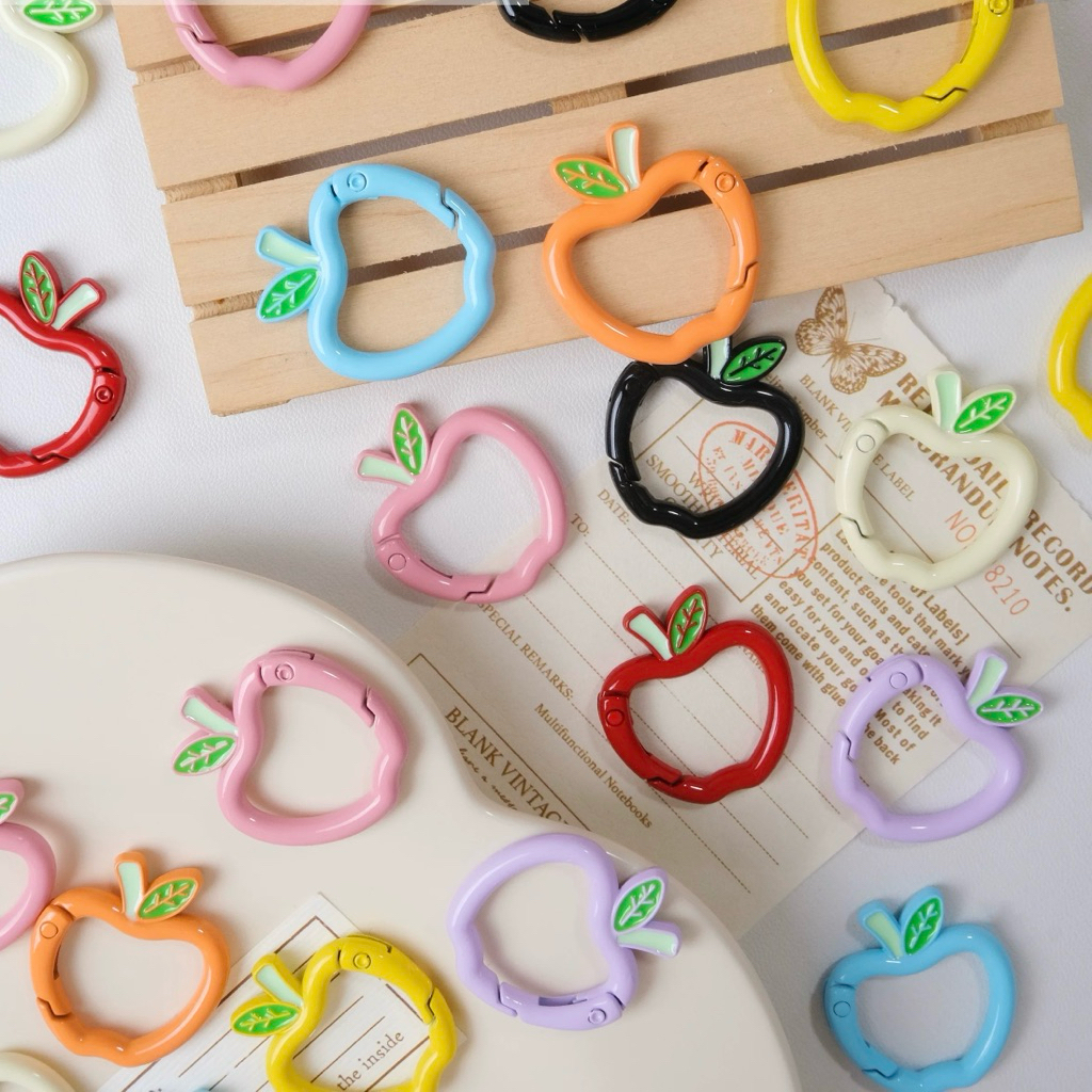 MERAH Red Apple-Shaped Iron HookRing / Apple-Shaped Open-CloseRing