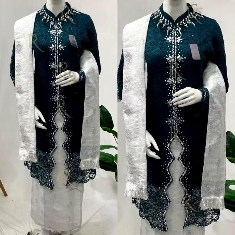 EK - Amelia Zig-zag Sequin Brocade Kebaya Set - Party Dress - Graduation Wear