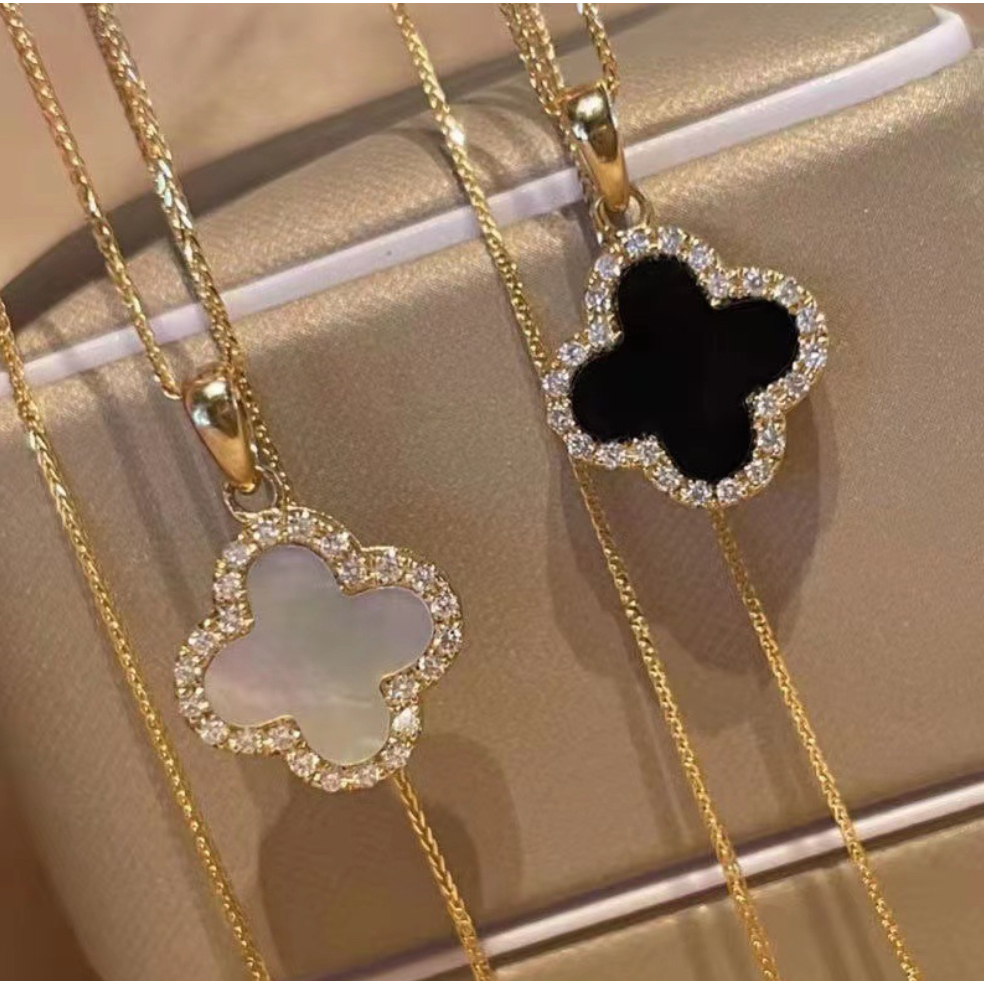 Women's Necklace Fashion Necklace Jewelry Necklace Pearl Necklace Gold Necklace Silver Necklace Unique Necklace Beautiful Necklace Modern Necklace Trendy Necklace Vintage Necklace Minimalist Necklace Simple Necklace Cute Necklace Elegant Necklace Simple N