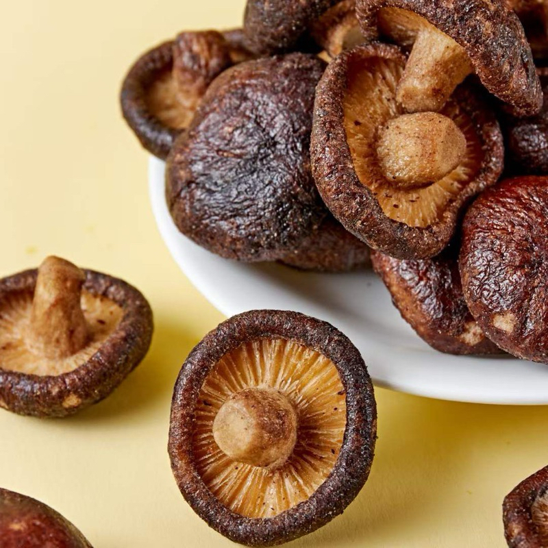 Premium JAPANESE SHITAKE MUSHROOM CHIPS 50 GR