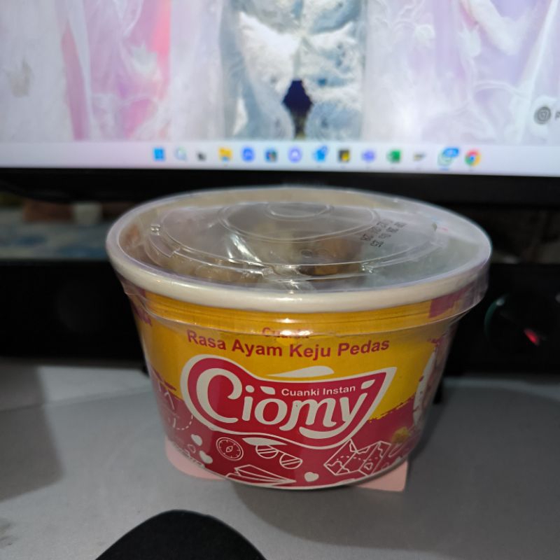 Ciomy Instant Cuanki with Spicy Chicken and Cheese Flavor