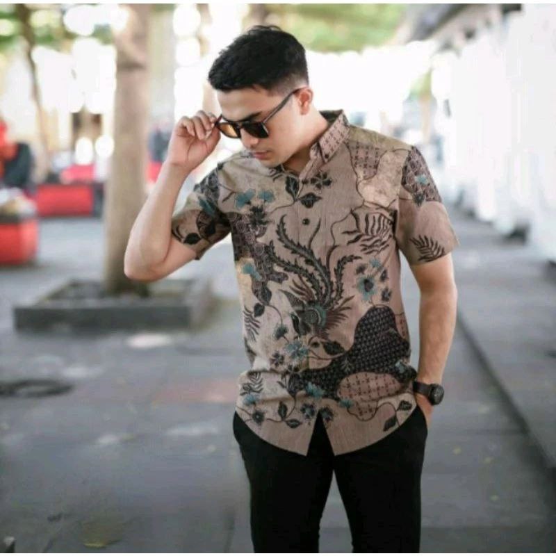 KEMEJA MEN'S BATIK SHIRT, LUXURY MEN'S BATIK HEM, SHORT SLEEVES