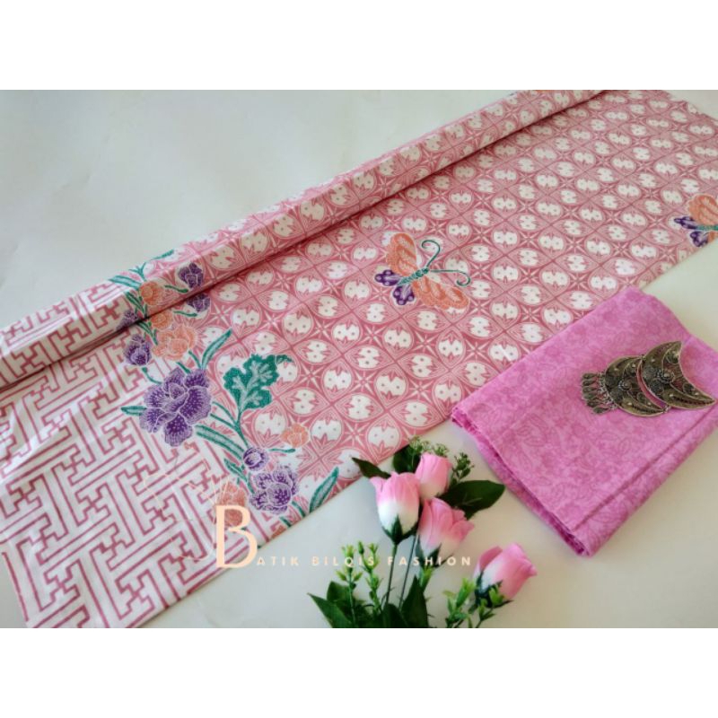 Batik FABRIC BATIK FABRIC FINE BATIK FABRIC NOT EASILY CONNECTED BATIK FABRIC FLOWER BATIK UNIFORM TRADITIONAL BATIK MODERN BATIK MOTIF BATIK PEKALONGAN BATIK COUPLE BATIK FORMAL BATIK MEN'S BATIK WOMEN'S BATIK INDONESIAN BATIK