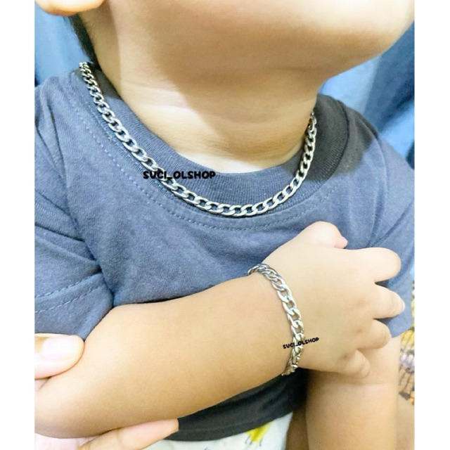 ONE SET OF SIMPLE AND MODERN CHILDREN'S NECKLACE AND BRACELET, ANTI-RUST TITANIUM