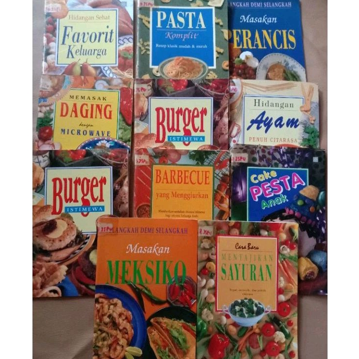 Periplus Mini CookBooks Recipes - Tempting Asian Seafood - Chinese Cuisine - Classic Thai Cuisine - The Most Delicious Cake & Chocolate Slices - Family Favorites - Stir-Fry & Pan-Fry