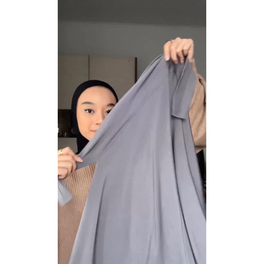 Inara Jersey Oval Triangle Hijab with Strap | Bergo Malay Triangle Oval Jersey Strap