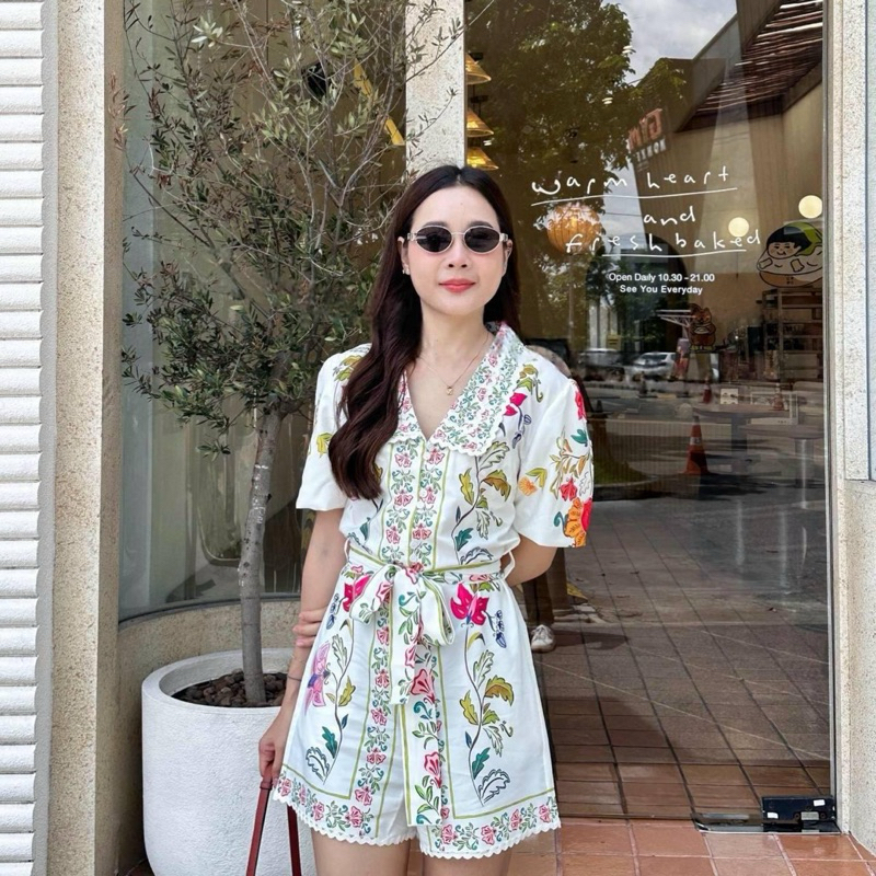 Charlie Jumpsuit Floral Casual Sweet Street Holiday White