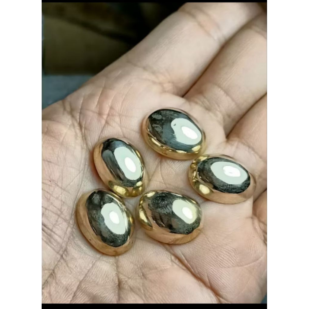 Sari brass stone sells lostune can be attached to the magnet