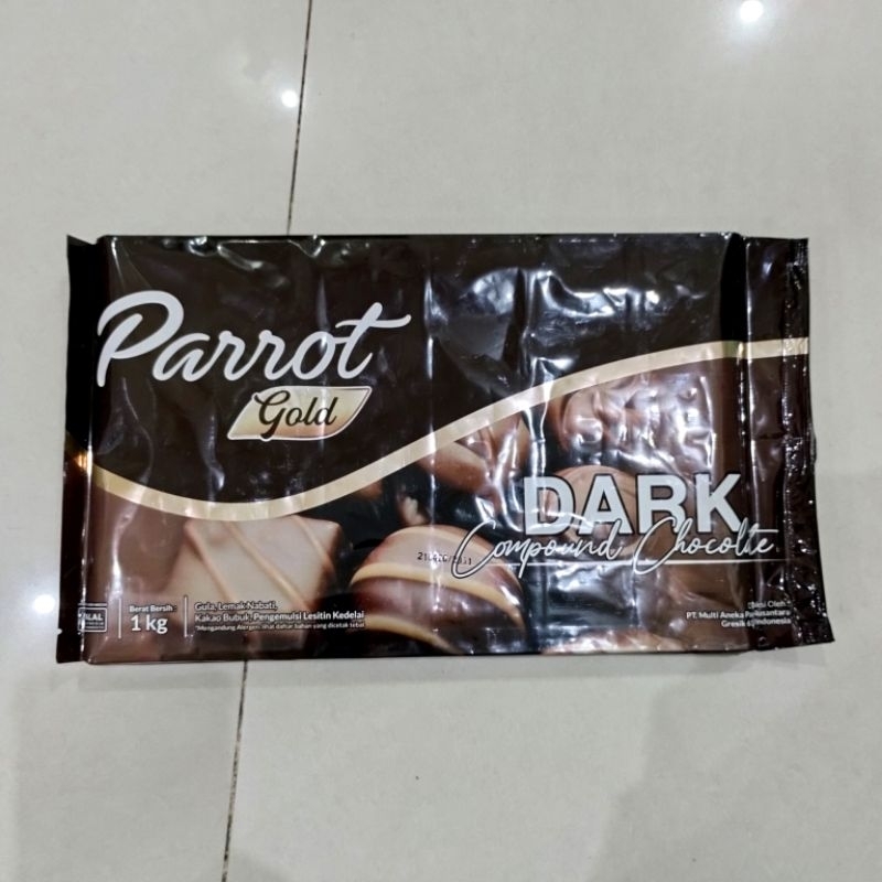 DARK COMPOUND CHOCOLATE/DARI CHOCOLATE PARROT GOLD /PER 1 KG 1 PACK/COKELAT BLOCK/BROWN CHOCOLATE CHOCOLATE CHOCOLATE CHOCOLATE PLATE/BROWN/LAUSE/ MALT CHOCOLATE OSAN/ BREAD FILLED/TAN/BROWN TOPPING/WATERFALL FELATE/COLATE/COLATE/COLATE/CLATE/CLATE DECORA