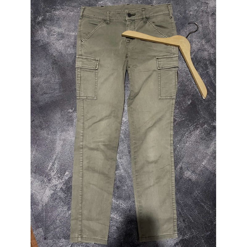 UNIQLO CARGO