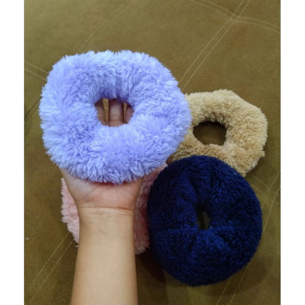 PREMIUM FLUFFY HAIR TIE