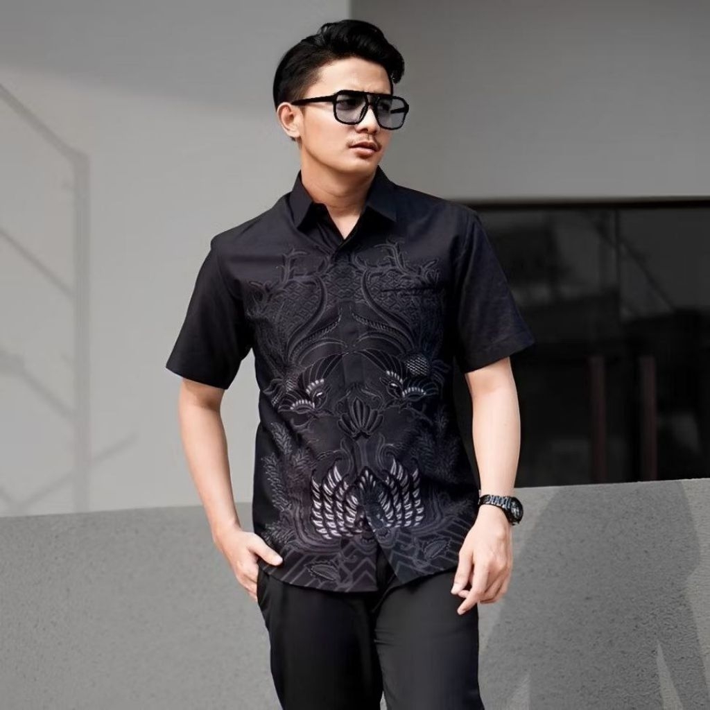 KEMEJA Slim men's batik shirt batik shirt/ men's shirt/ short shirt/ shirt/ viral shirt/ batik shirt/