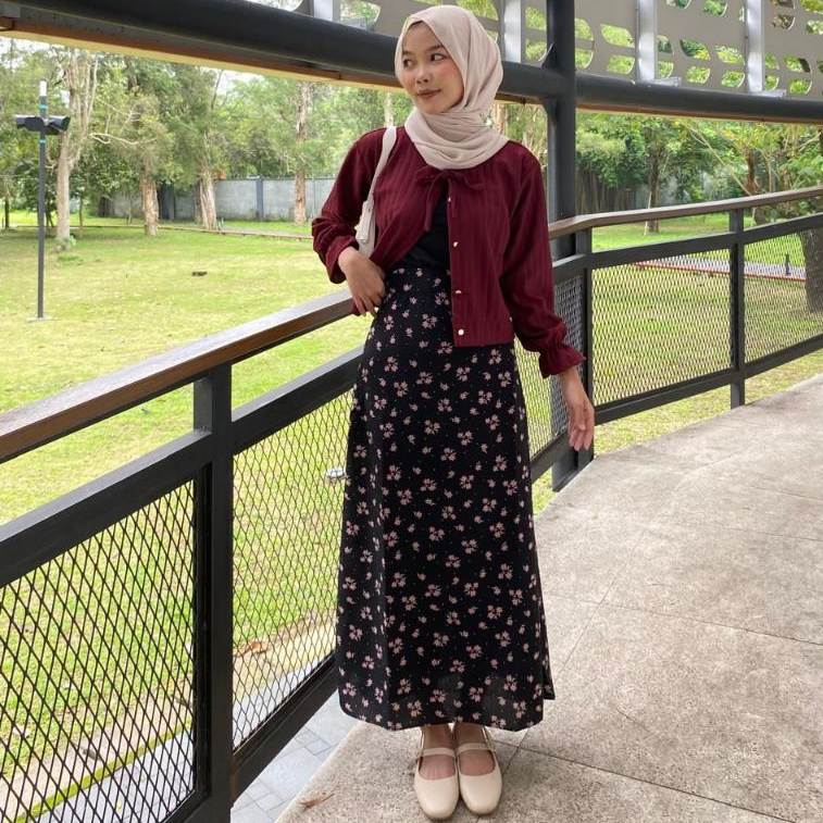 Modern Women's Suits | Aliya Cardy Set + Patterned Skirt -