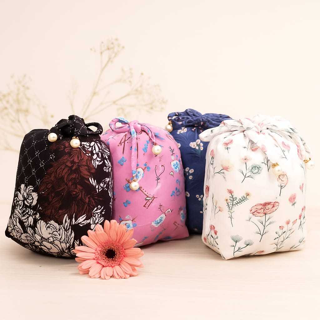 KATUN 2-in-1 MINI Travel Prayer Robe with Cotton Pattern, FREE Bag and Prayer Rug Telekung Travel Cotton