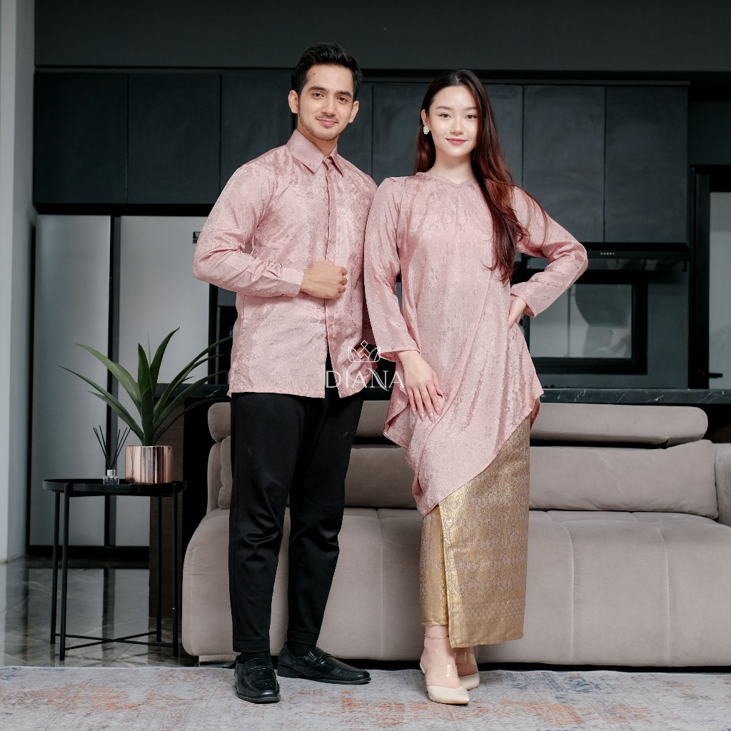 RATU PLAIN ASYMMETRIC QUEEN COUPLE TUNIC by Diana Batik Trusmi