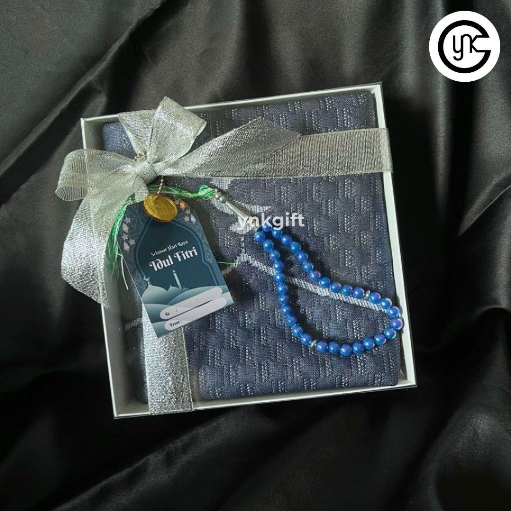 YNK GIFT HAMPERS PRAYER RUGS Free Tasbih Exclusive Box | Gift Box Hampers Wedding Prayer Mats | Hajj and Umrah Gift Hampers | Tahlilan 40 100 1000 Days | Party Prayer Mats | Wedding Exclusive Box | Hajj Umrah/