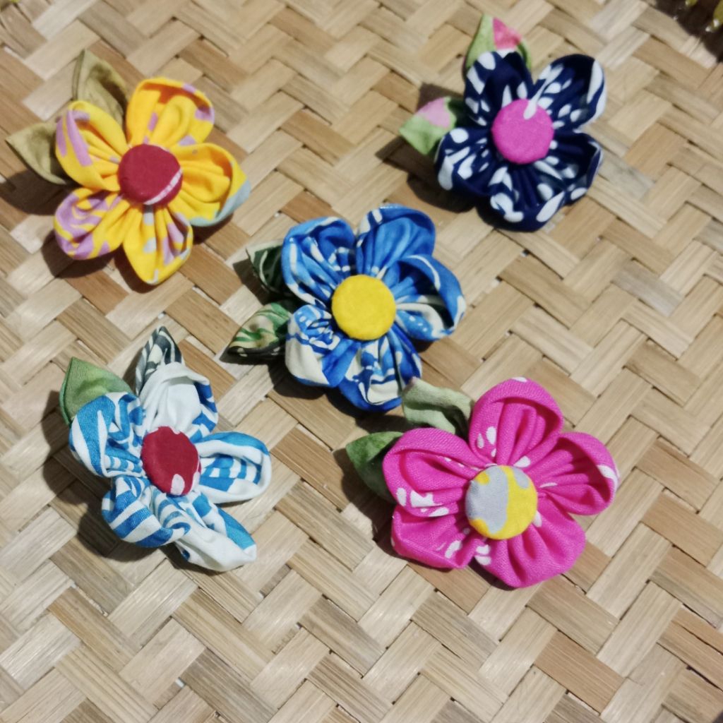 Batik Brooch Package Contains 5 Pcs Pin Tudung Kerongsang Tudung Brooch Tudung