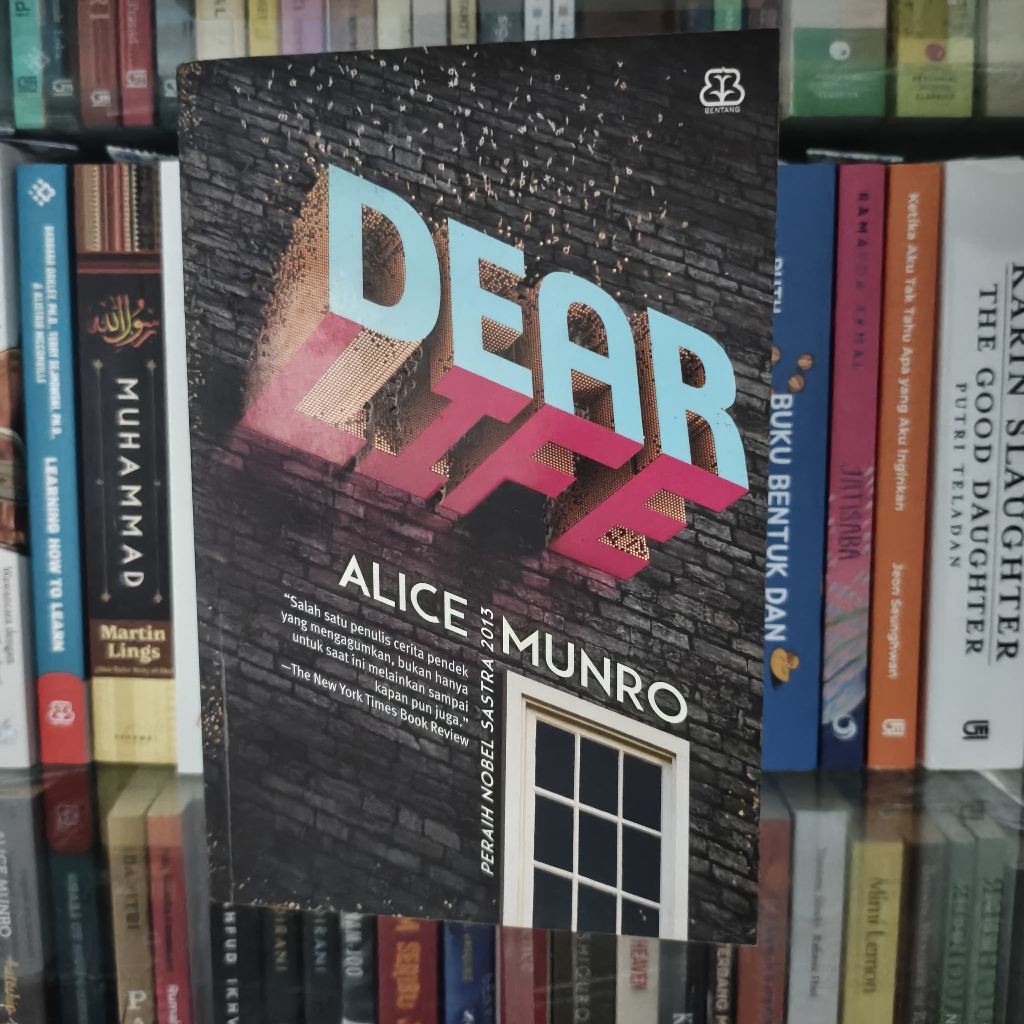 Dear Life by Alice Munro