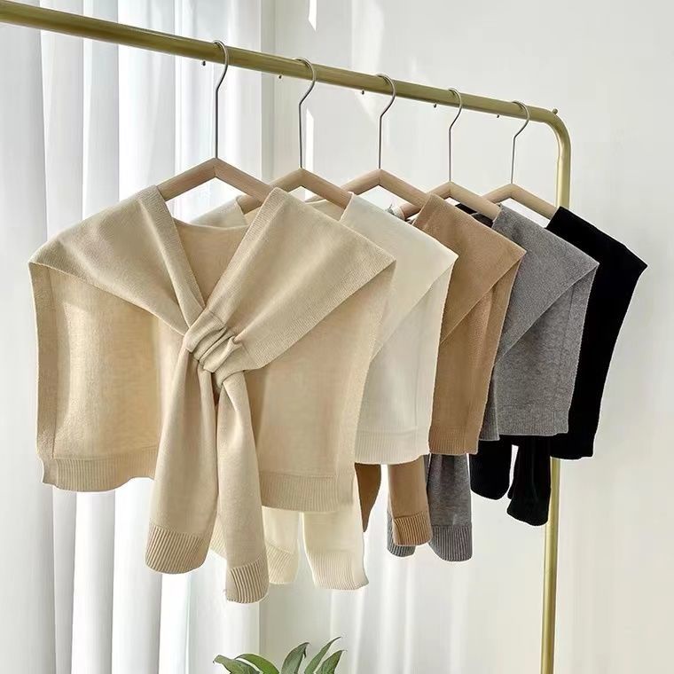 针织披肩春女交叉斗篷小披肩外搭高端毛线围巾春假领Knitted shawl spr female cross cloak small high-end wool scarf shawl plus