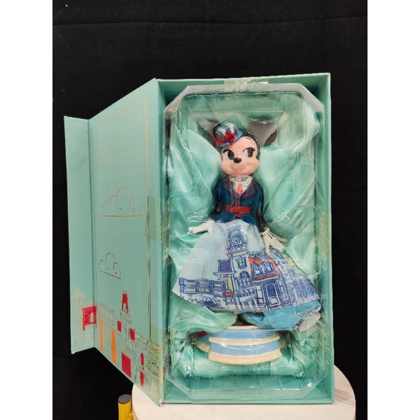 Shanghai Disneyland limited edition Minnie doll decoration 30cmShanghai Disneyland limited edition Minnie doll 30cm