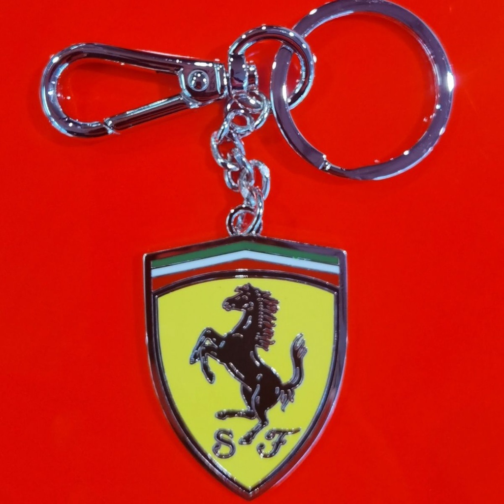 Ferrari Metal Keychain Shield Car Pendant Roman Car Delivery Gift 458 Holiday Gift Commemorative Champion