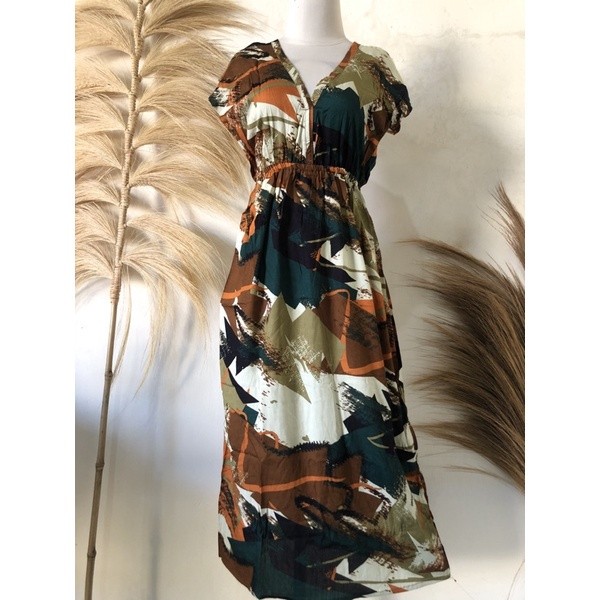 Versatile Durable Manohara Bali Long Daisy Dress - Image 5