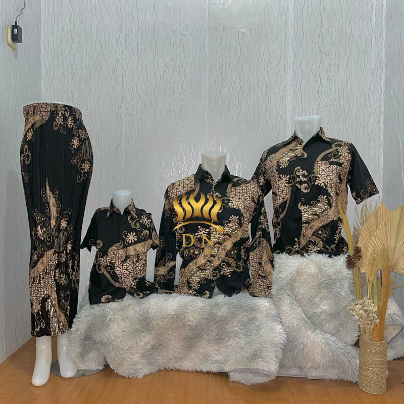 Premium Essential BATIK COUPLE KELUARGA/BATIK SERAGAMAN/BATIK COUPLE/KEMEJA COUPLE/SERAGAMAN BATIK/BATIK TERLARIS Ver... - Image 2