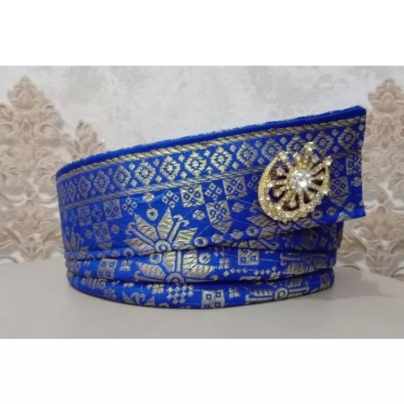 Tanjak MELAYU IKAT Revenge Is Not FULL Of SONGKET (Not Including bros)