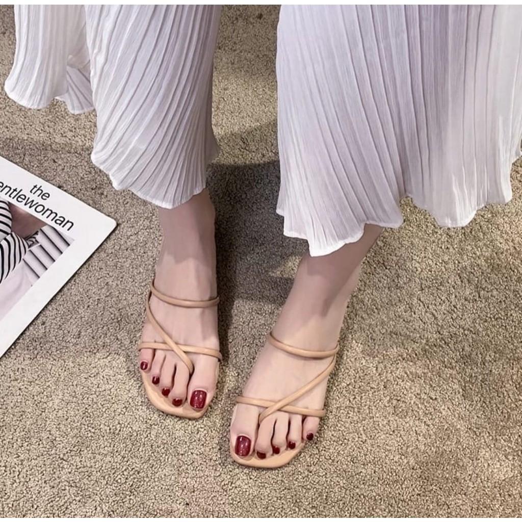 Essential Quality Almira VT 35 Women's Flip Flops Durable - Image 3