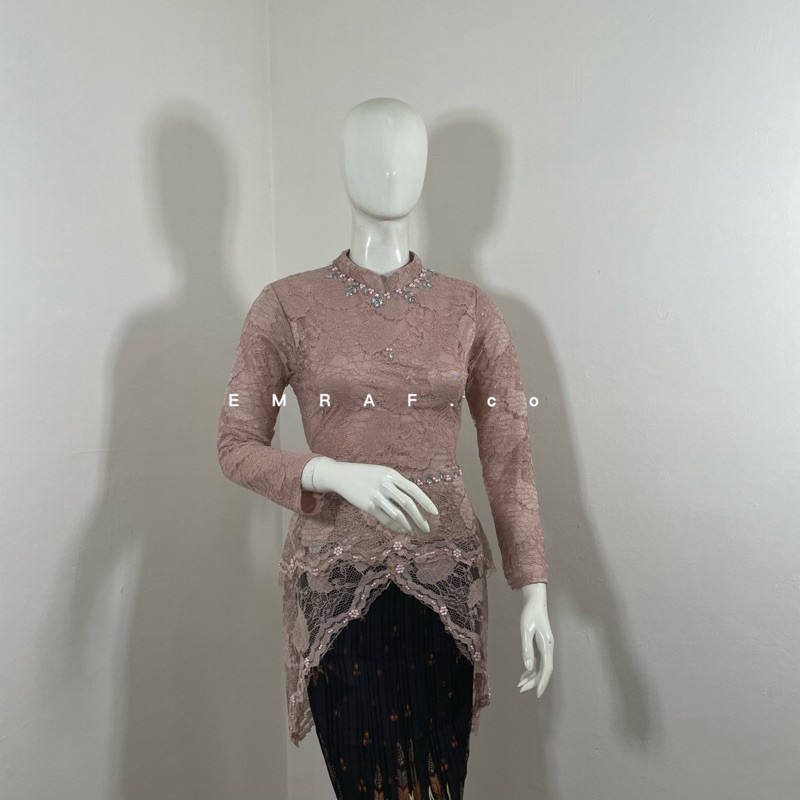 Kirana kebaya/Graduation kebaya/Proposal kebaya/modern kebaya/Brocade kebaya/Latest kebaya/kebaya